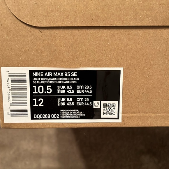 New mens size 10.5 Nike Air Max 95 SE Limited Edition - Picture 8 of 8